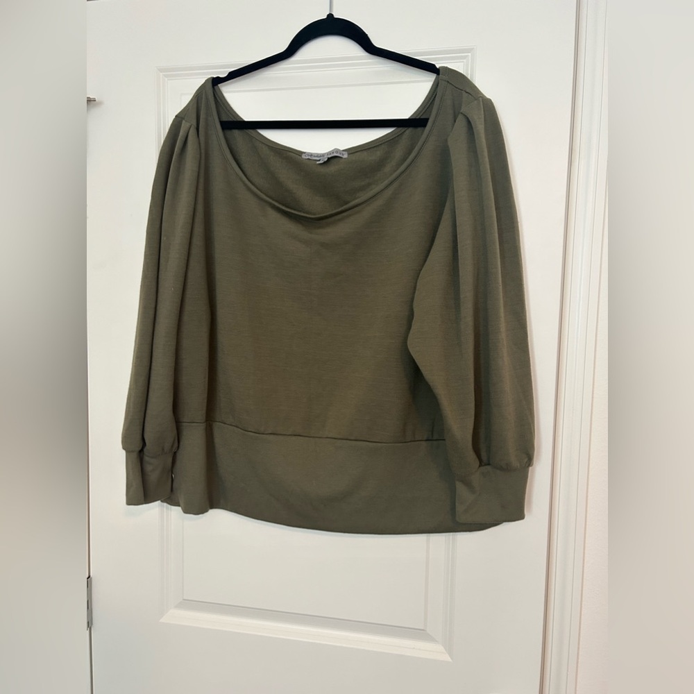 Almost famous 3x sweat shirt NWOT